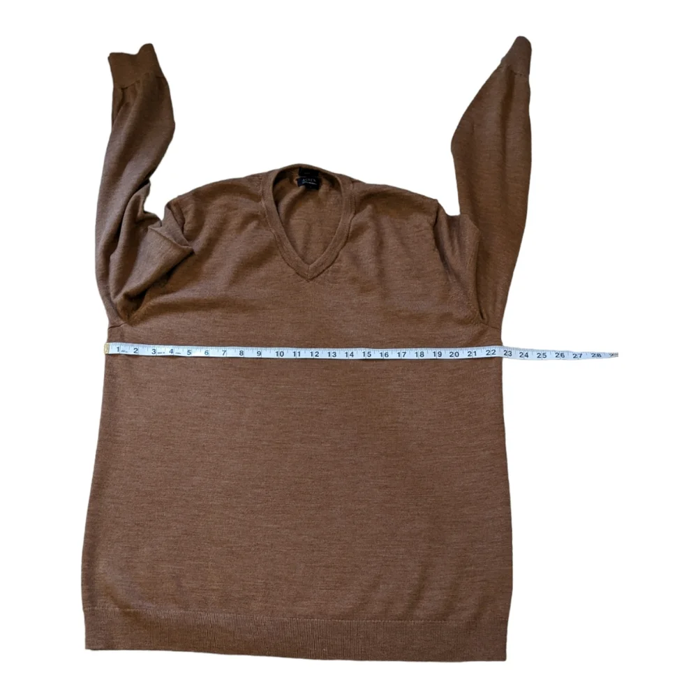 J. Crew V- Neck Sweater Merino Wool Men's XL Slim Fit